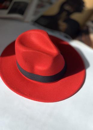 Шляпа женская осенняя федора красная