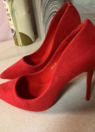Туфли лодочки красные
