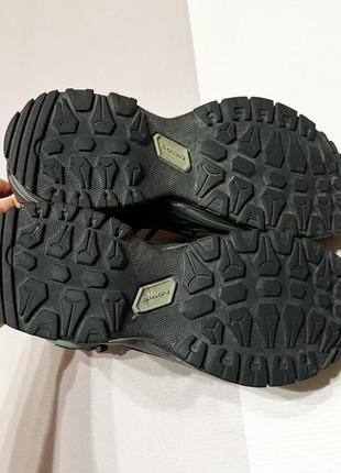 Зимние ботинки lowa innox gore tex 37.5 размер7 фото