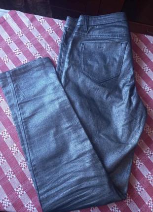 Женские брюки джинсы серебряного цвета металлик хлопок blue motion6 фото