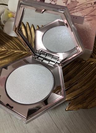 Розкішний діамантовий хайлайтер fenty beauty how many carats?!2 фото