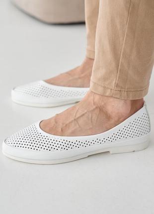Літні білі жіночі легкі туфлі перфоровані,мокасини з перфорацією шкіряні/шкіра-жіноче взуття на літо2 фото