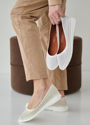Літні легкі молочні жіночі зручні туфлі перфорація,натуральна перфорована шкіра-жіноче взуття літо4 фото