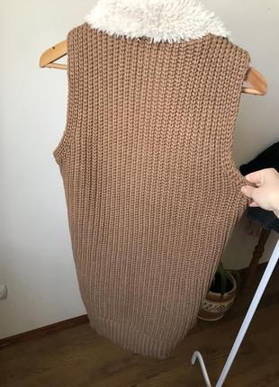 Комбинированная жилетка с мехом и вязаной теплой спинкой4 фото