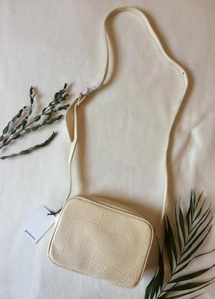 Сумочка у відтінку айворі stradivarius 3