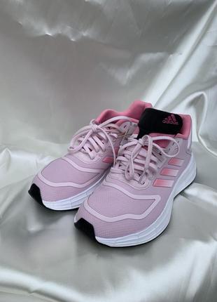 Кроссовки adidas 37,5-38