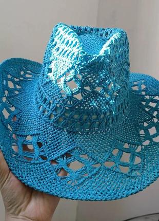 Летняя плетеная шляпа федора ковбойка с узорами голубая4 фото