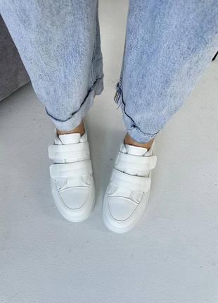 Белые базовые женские кроссовки кеды на липучках4 фото