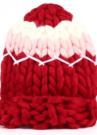 Женская шапка из крупной вязки хельсинки xishan красная6 фото
