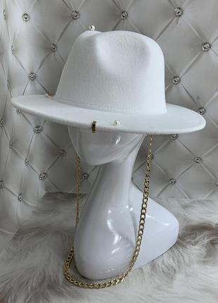 Шляпа федора с цепочкой и пирсингом белая elegant pearl9 фото