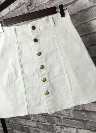 Женская юбка трапеция на пуговицах белая размеры s, m2 фото