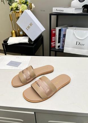 Шльопанці в стилі dior4 фото