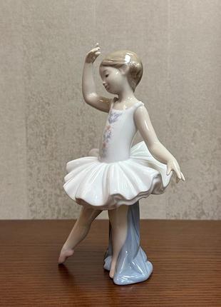 Порцелянова статуетка lladro «маленька балерина».2 фото