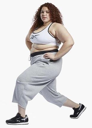 Топ reebok lux racer medium-impact sports bra (plus size)3 фото