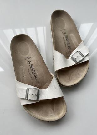 Фірмові birkenstock шльопки сланці натуральна шкіра ідеальний стан5 фото