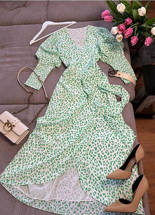 Сукня на запах