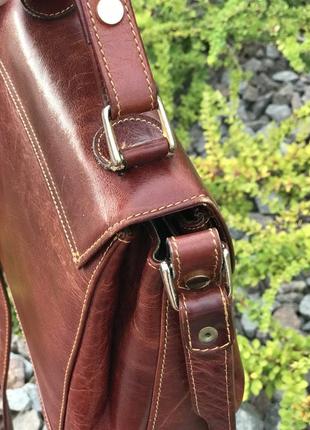 Moschino итальялия стильная женская сумка кожаная4 фото