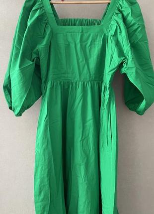 Платье миди rederved в насіщенном зеленом цвете с открітой спинкой7 фото