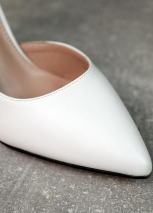 Стильные классические белые женские туфли лодочки на высоком каблуке, весенние-осенние, экокожа, демисезон6 фото