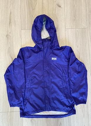 Курточка helly hansen  140  размер в идеальном состоянии