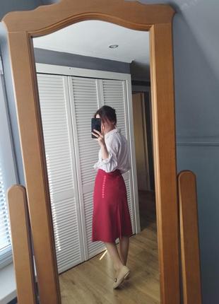 Красная юбка миди, с разрезами xs6 фото