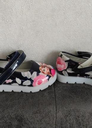 Новые туфли 22 размер. анна и эльза1 фото