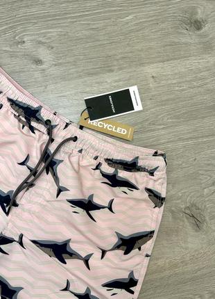 Пляжные плавательные шорты плавки в узор принт акул1 фото