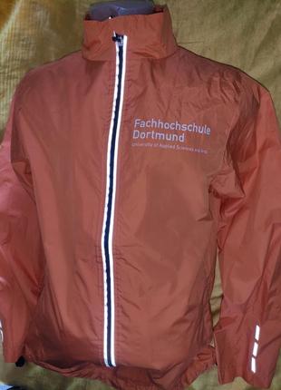 Стильна фірмова спортивна куртка вітрівка дощовик яскрава зі світловідбиваючими елементами
awdis
.с-м.7 фото