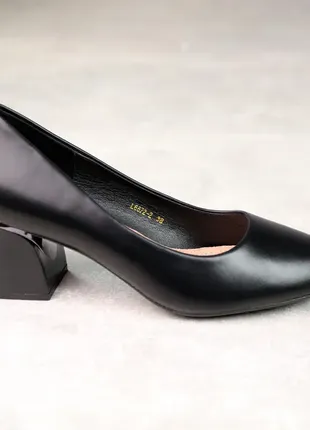Женские черные классические туфли лодочки на низком каблуке, весенние-осенние,кожаные, экокожа,весна-осень