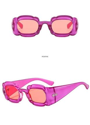 Яркие очки розовые трендовые женские  солнцезащитные y2k prada versace yvl7 фото