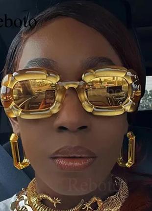 Яркие очки золотые желтые трендовые женские  солнцезащитные y2k prada versace yvl7 фото