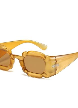 Яркие очки золотые желтые трендовые женские  солнцезащитные y2k prada versace yvl3 фото