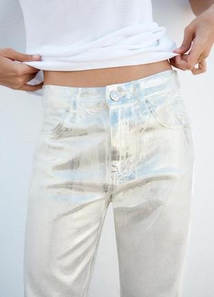 Металлизированные джинсы trf loose со средней посадкой5 фото