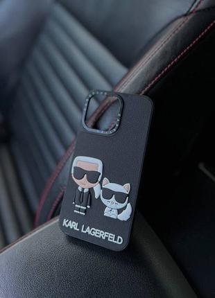 Чорні чохли karl lagerfeld на айфони1 фото