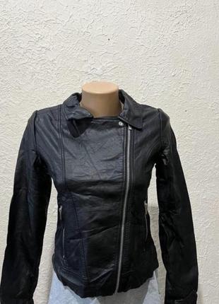Черная косуха женская/женка кожаная куртка черная/черная кожаная куртка1 фото