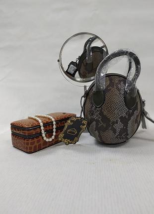 Стильная оригинальная модная сумочка.