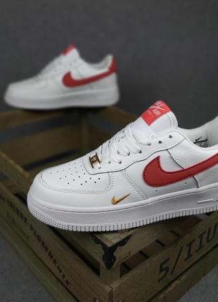 Женские кроссовки / nike air force 1 lv 8 af1 ' 82 low / найк аир форс / обувь демисезонная женская на весну, лето, осень белые с красным4 фото