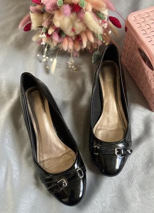 Лаковые туфли в стиле zara clarks2 фото