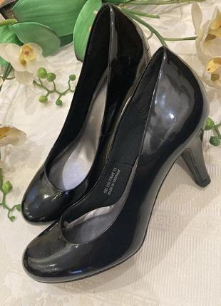 Лаковые туфли в стиле zara clarks1 фото