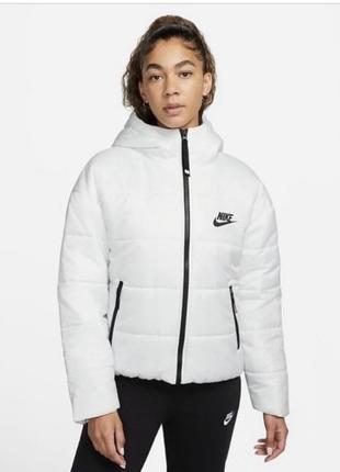 Жіноча куртка, оригінал nike