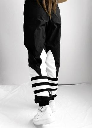 Джоггеры от adidas decorarlos nike, оригинал 🖤
