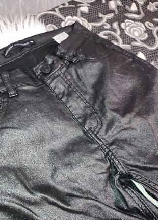 Крутые брюки скинни с напылением от monday authentic4 фото