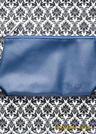 Синя щільна фактурна косметичка elemis blue cosmetic bag