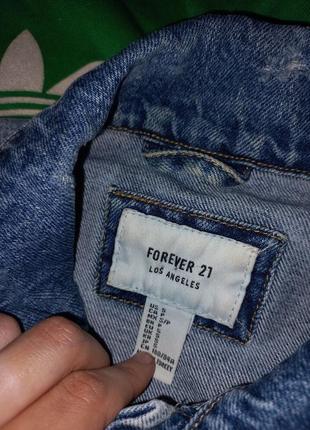 Джинсовая куртка джинсовка forever 21  оверсайз укороченная3 фото