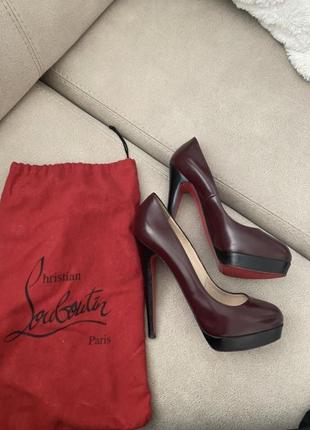 Туфли christian louboutin