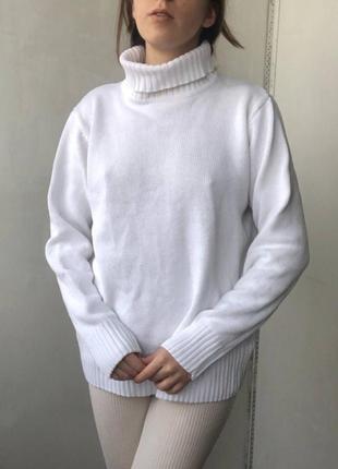 Белый теплый свитер с горловиной светлый свитер плотный зимний приятный на осень длинный молочный