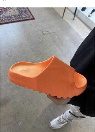 Yeezy slide orange2 фото