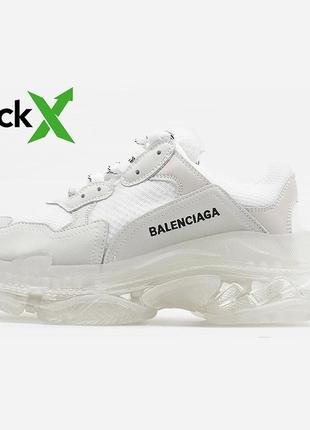 Оберіть стильні кросівки balenciaga triple s “white”1 фото