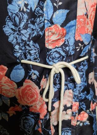 Куртка парка ветровка с капюшоном цветочный принт crane германия /6390/3 фото