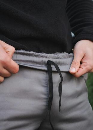 Штани чоловічі карго на флісі сірі з накладними кишенями4 фото